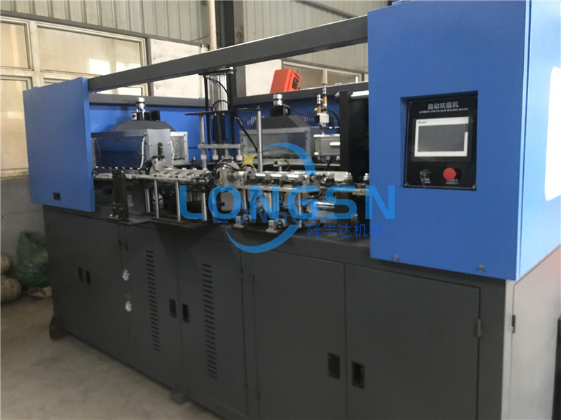 آلة ضرب زجاجة الحيوانات الأليفة