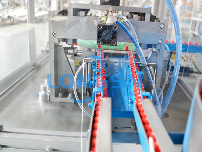 آلة تجميع الغطاء الرياضي