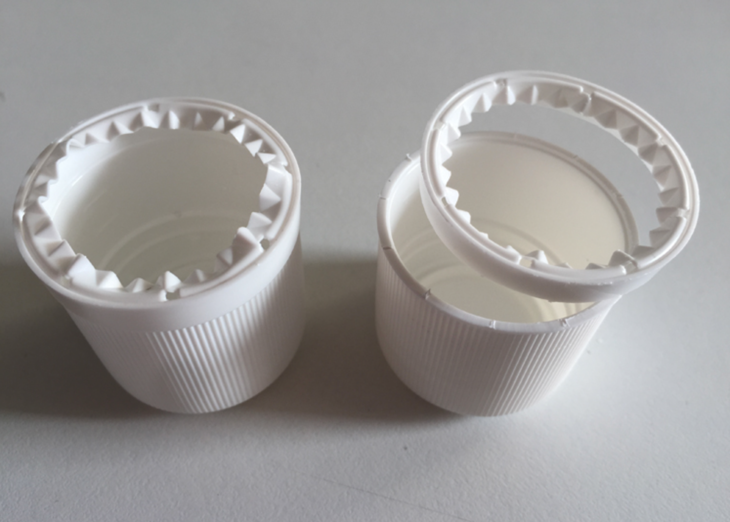 آلة فتحات الغطاء