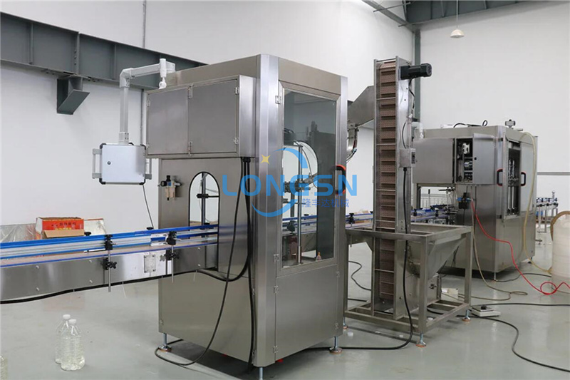 آلة وضع الزجاجة 