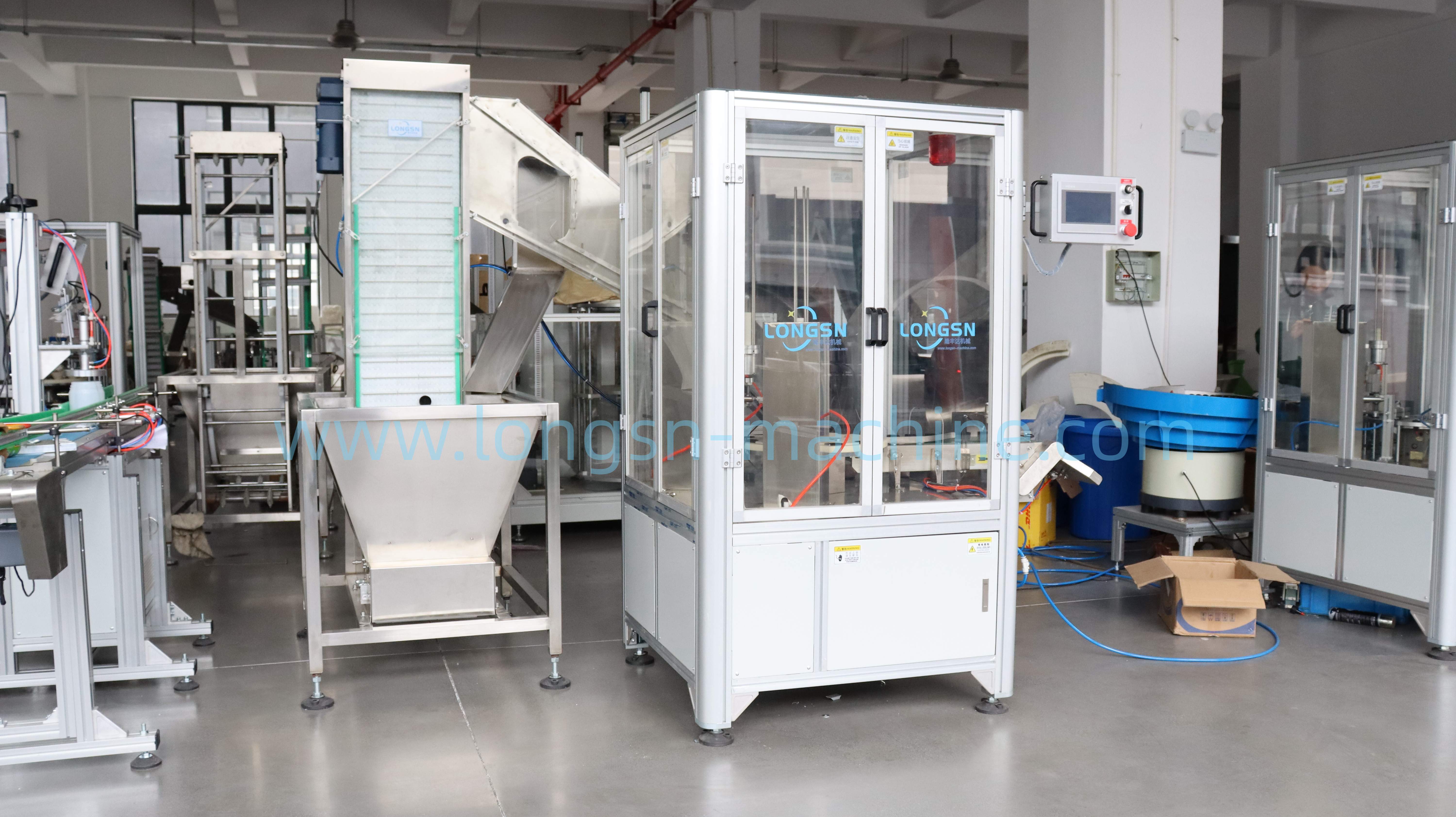 آلة بطانة غطاء